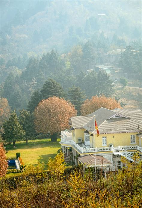 In Srinagar, a royal residence is about to open its doors for you ...