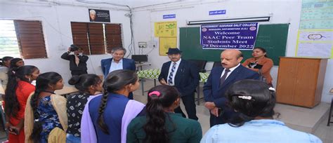 Govt. Kodu Ram Dalit College, Nawagarh Dist.- Bemetara | Govt. Kodu Ram ...