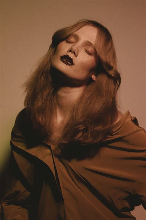 Kira Fox Exclusive Porn Videos