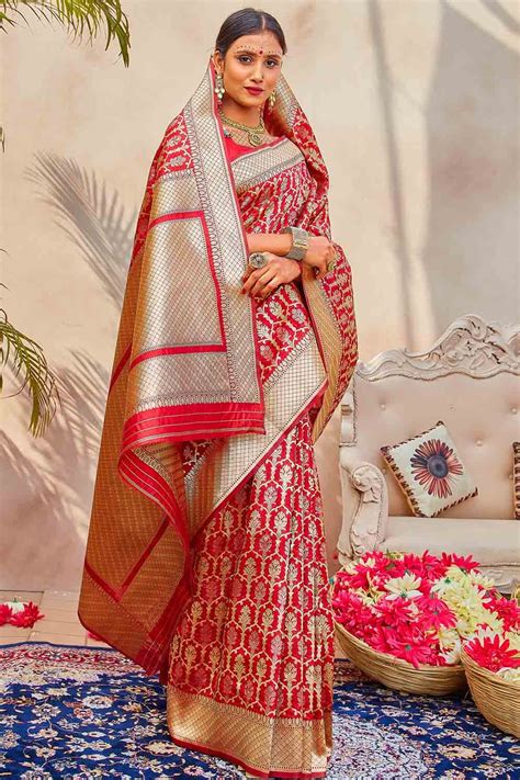 Buy Imperial Red Zari Woven Patola Saree 69515 Online | Karagiri