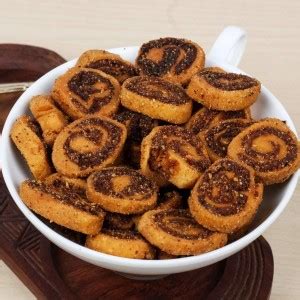 GO HUNGRY Chai Time Snack | Ready to Eat Bhakarwadi Snacks | Mini ...