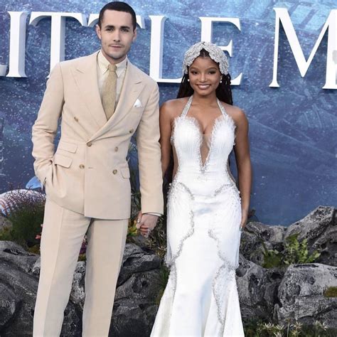 Halle Bailey and Jonah Hauer-King look so cute at the UK premiere : r ...