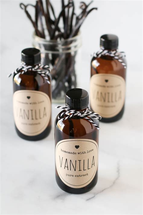 homemade vanilla extract - Sarah Bakes Gluten Free