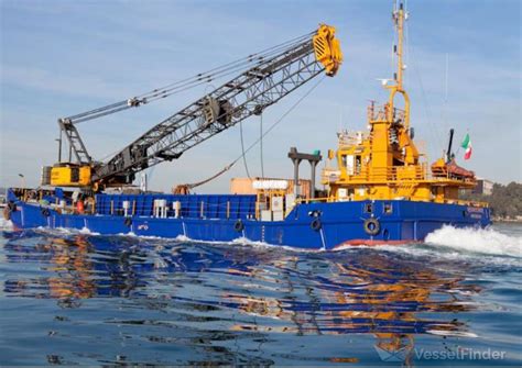 REDEEMER, Pollution Control Vessel - Details and current position - IMO ...