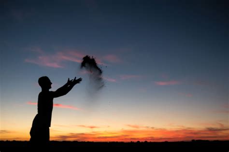 Fascinating Funeral Customs from Around the World - La Vista Memorial ...