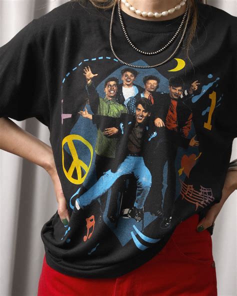 1990's New Kids On The Block / Printed T-Shirt - 3 | Witty Vintage