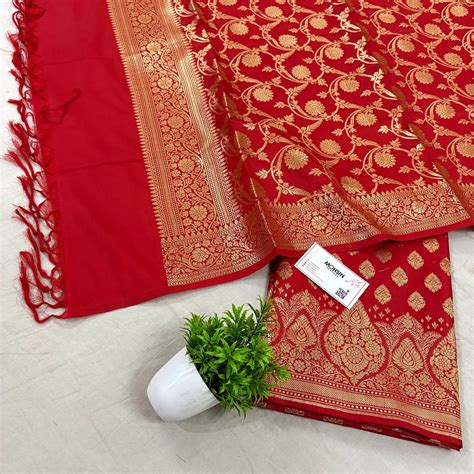 Red Singhasan Buti Satin Silk Banarasi Suit – Mohsin Textiles