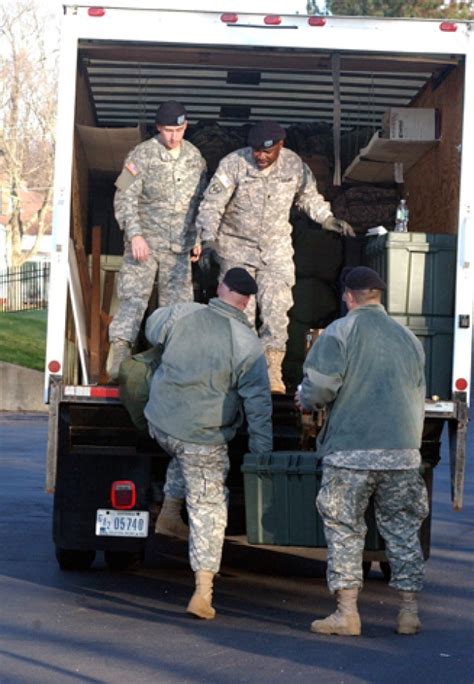 Connecticut Army Reserve unit departs for Iraq | Article | The United ...