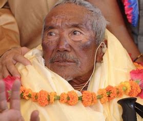 76-year-old Nepalese man is world’s oldest Mt. Everest climber | TopNews