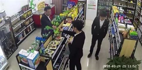 三小伙疯狂盗窃无人超市 警察：这简直是送分题_浙江频道_凤凰网