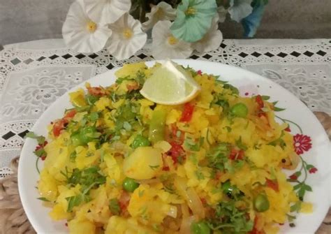 Pohe | Maharashtrian street food Recipe by Maya's Recipe's - Cookpad