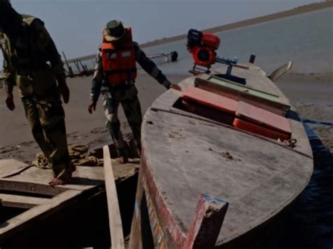 Pakistani boat caught again from Haraminala area of Kutch, fishermen ...