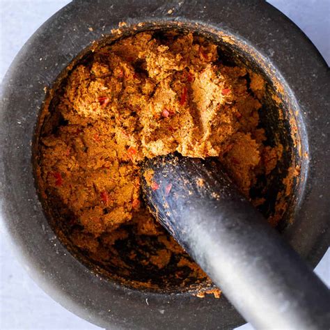 How To Make Curry Paste
