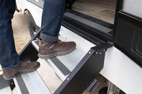 StepAbove RV Entry Steps – MORryde