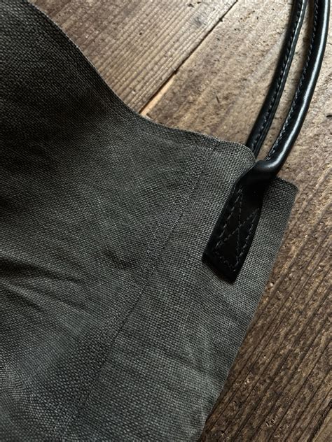 klause tote bag square M 酒袋 鉄媒染 | TALE COCOON