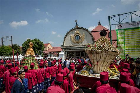 Discover the history of Jogja - Indonesia: Get the Detail of Discover ...