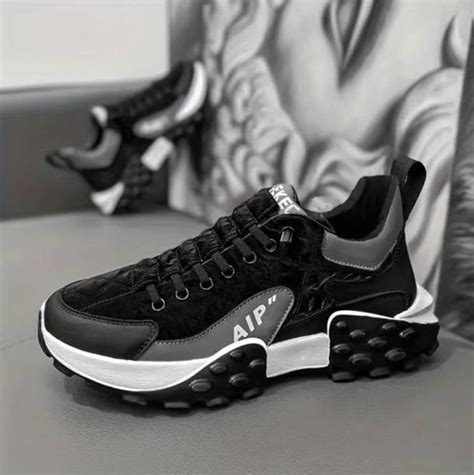 Black Sneakers - Buy Black Sneakers online at Best Prices in India ...