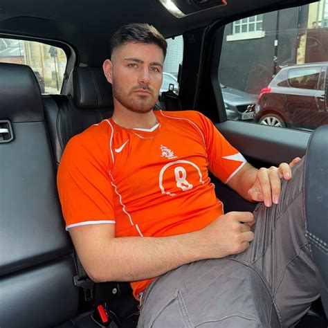 Scott van-der-Sluis Biography: Age, Net Worth, Siblings, Parents ...