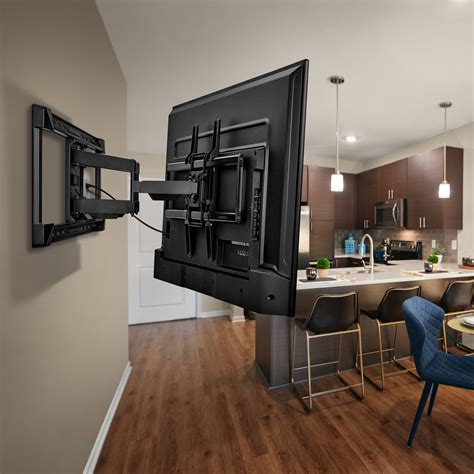 Customer Reviews: Insignia™ Full-Motion TV Wall Mount for Most 42"–90 ...