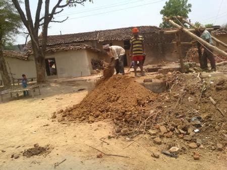 Bundelkhand Drought: Villagers Of Banda Working Hard To Revive Ponds ...