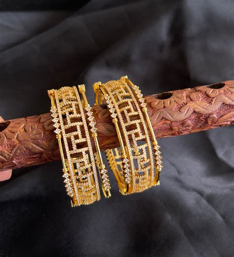 Gold tone Cz Set of 6 Geometric shape Bangles(2.6) dj-42586 – dreamjwell