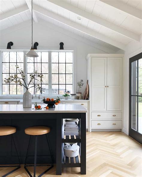21 Herringbone Wood Floor Patterns for Your Next Project