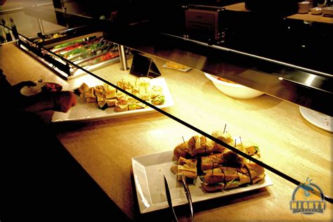 Oneworld Lounge (Tom Bradley International Terminal, TBIT) Los Angeles ...