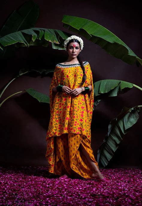 Back Cowl Drape Cape & Dhoti – Label Yogita Kadam