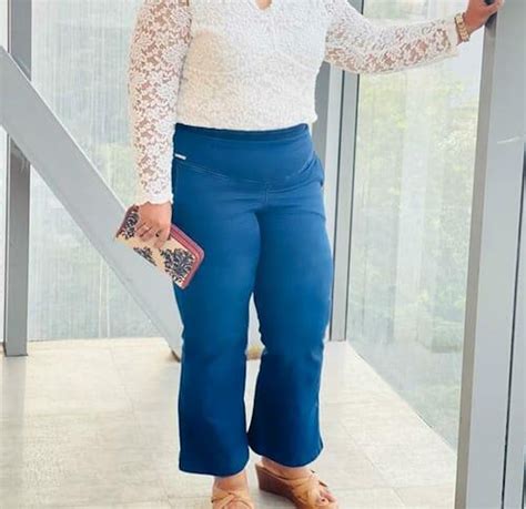 Navy Blue Light Fade Flare Jeans