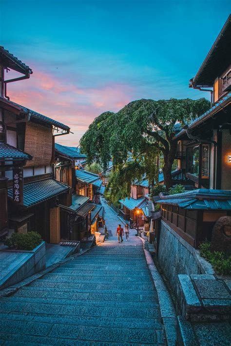 From Paris to Tokyo: 5 Must-See Cities Every Traveler Needs on Their Bucket List!