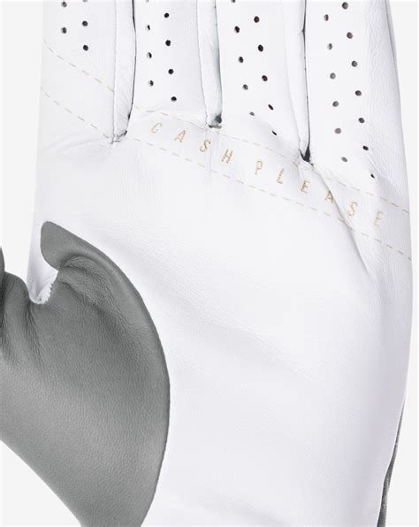 Between The Lines 2.0 Golf Glove & TravisMathew