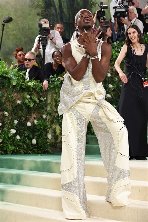 Met Gala 2024: See celebrity looks from fashion's biggest night - ABC News