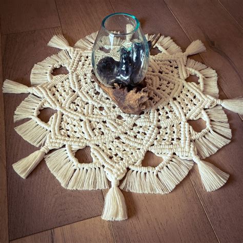 DIY Macrame Table Tutorial 的图像结果