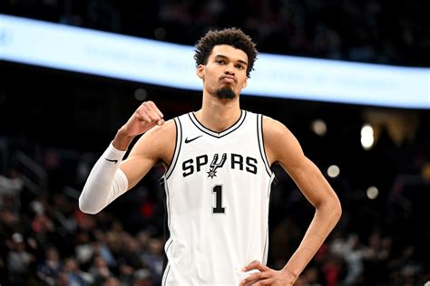 Spurs Roster, Salaries, Cap Space, Available Draft Picks and More ...