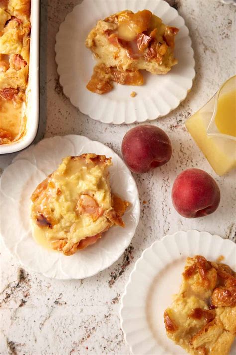 Peach Cobbler Bread Pudding with White Chocolate Sauce - Easy Southern ...