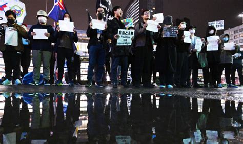 Menschen in Japan demonstrieren gegen Chinas "Null-Covid"-Politik