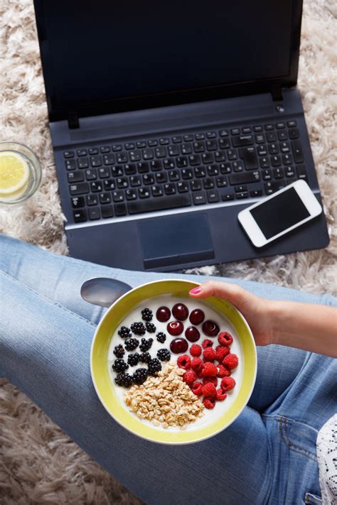 Is Yogurt Good for Gas Sufferers? – CharcoCaps
