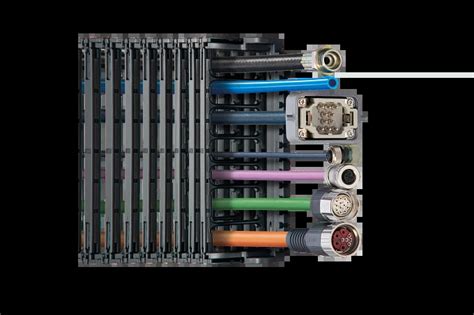 Ready-to-install harnessed energy chain | igus India