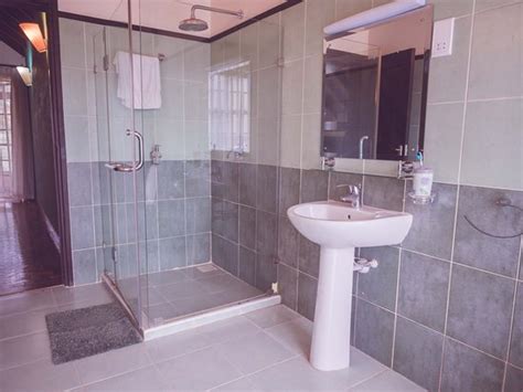 THE 10 CLOSEST Hotels to Dojo Wellness Club