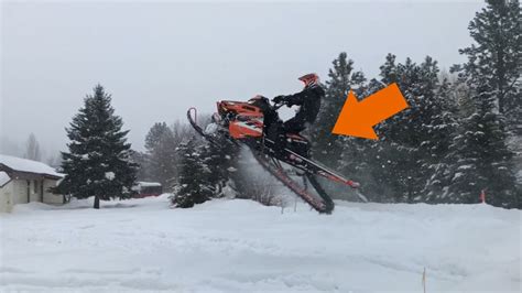 Snowmobile Fails Collection 的图像结果