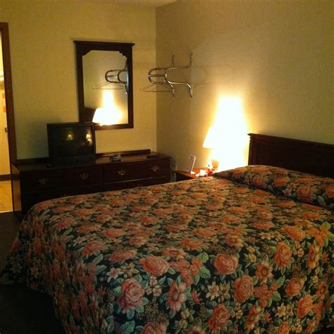 STARLITE MOTEL (Wisconsin Dells) - Motel Reviews, Photos, Rate ...