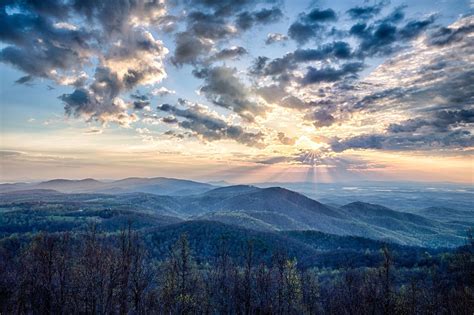 Sunrise at the Saddle Overlook, Blue Ridge Mountains, VA Jeremy Riffe ...