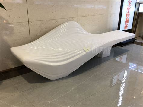 玻璃钢波浪形创意休闲椅海南商场公共区装饰艺术 - 方圳玻璃钢