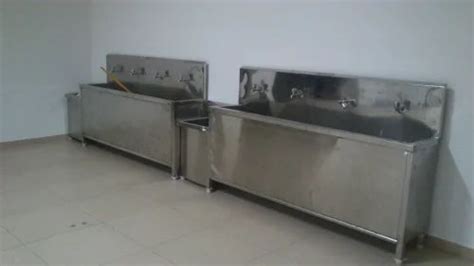 Surgical Scrub Sink - Scrub Sink Station from New Delhi