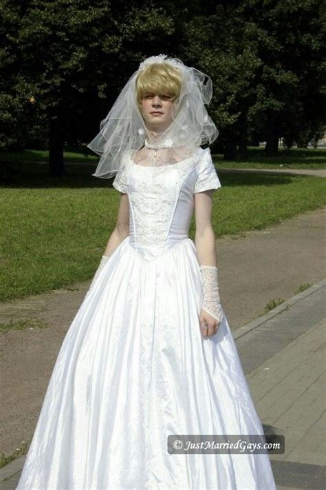 Man Dressed as Bride Wedding 的图像结果