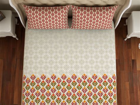 Floral Maroon 100% Cotton Double Bedsheet - Atrium Plus By Spaces