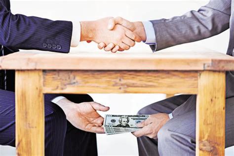 Learning how to beat corruption