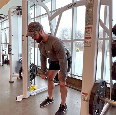 Smith Machine Romanian Deadlift Benefits, Form, & How To Video