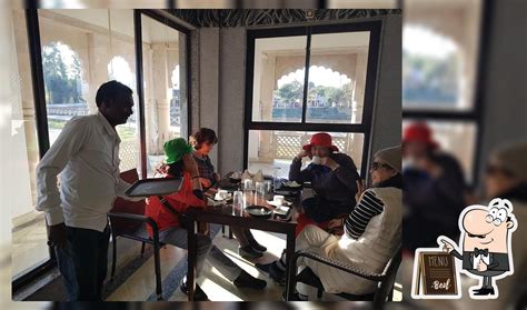 Midway Nagod, Nagod - Restaurant reviews