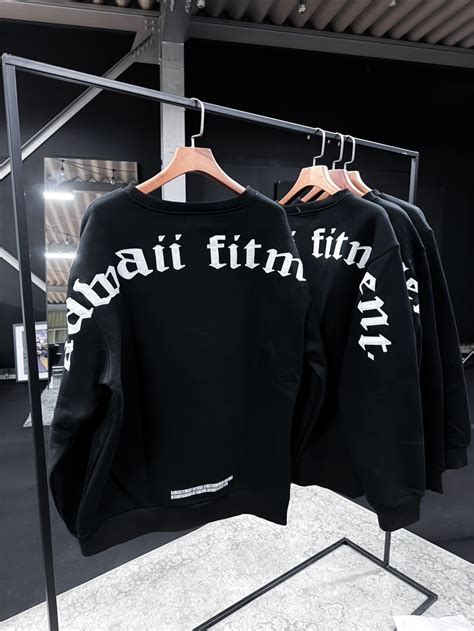 KF black letter LOGO sweat | KAWAII FITMENT.